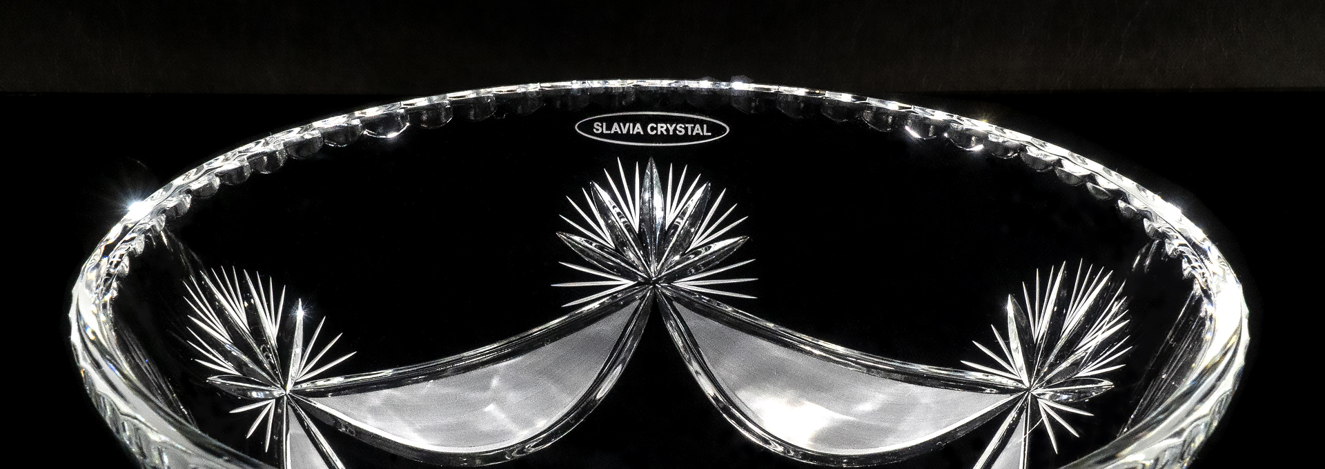 スラヴィアクリスタル：ミミ　シリーズ　クラッシックモデル洗面ボウル：クリスタル：手洗い器：手洗いボウル：トイレ：スペース：おしゃれ：美しい：デザイン：小スペース：ヨーロッパ：最高級：