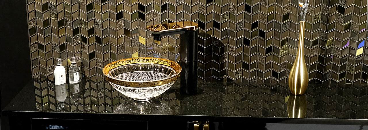 スラヴィアクリスタル　ミミ　エンパイアークリスタル洗面ボウル　｜クリスタル｜ガラス｜手洗器｜手洗いボウル｜洗面器｜小型｜コンパクト｜トイレ｜玄関｜スペース｜デザイン｜おしゃれ｜豪華｜美しい｜スラビアクリスタル｜小さめ｜