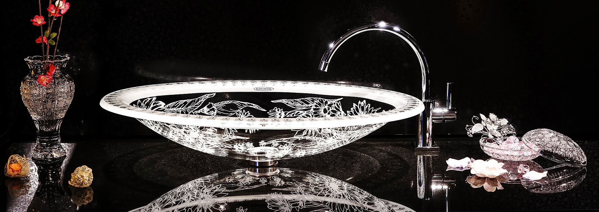 スラヴィアクリスタル：マルゲリータ：高級洗面ボウル：高級洗面器：手洗い器：おしゃれ：美しい：ピンク：バラ：