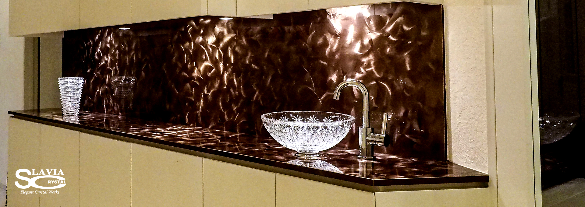 スラヴィアクリスタル：ミミ　シリーズ　クラッシックモデル洗面ボウル：クリスタル：手洗い器：手洗いボウル：トイレ：スペース：おしゃれ：美しい：デザイン：小スペース：ヨーロッパ：最高級：